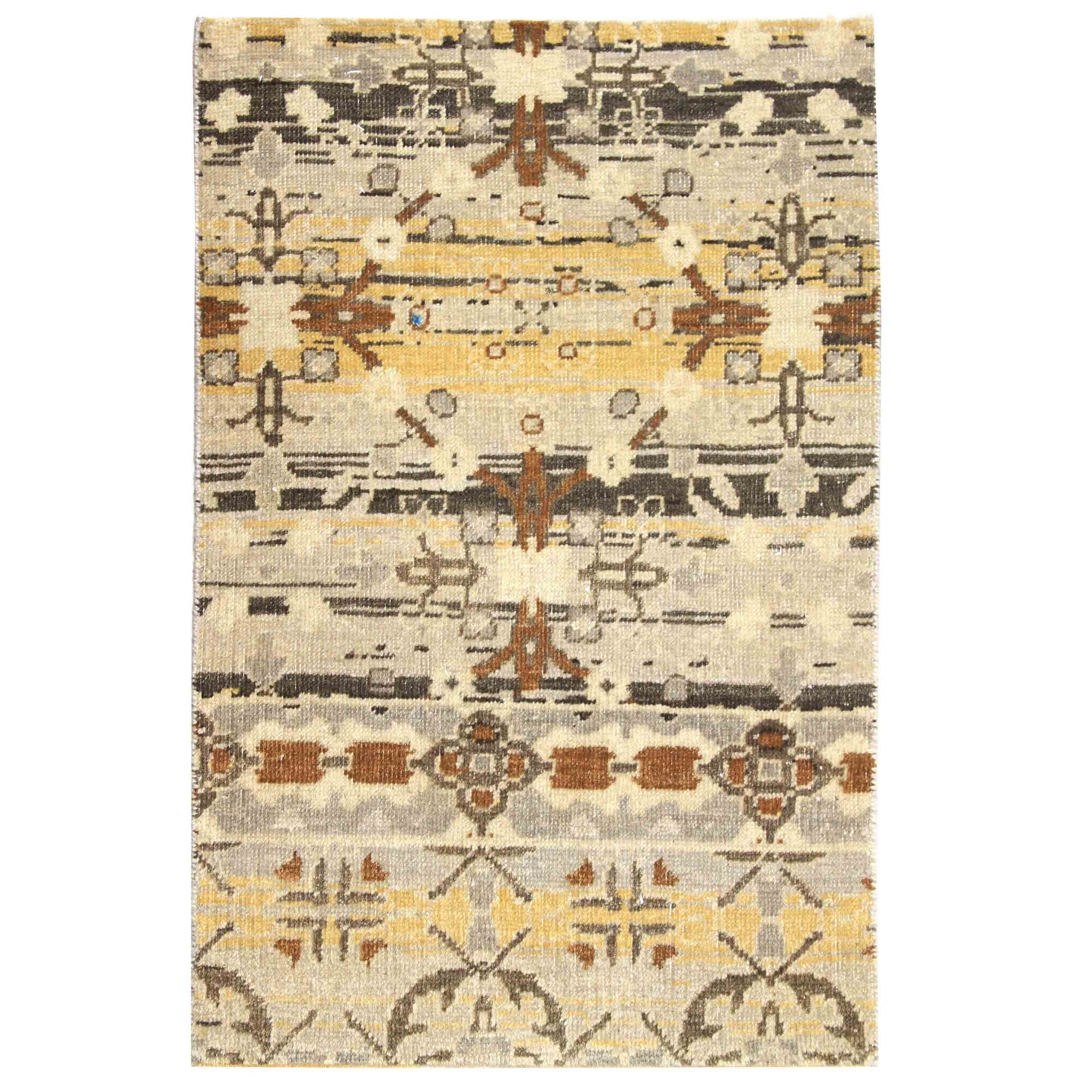 Traditional Wool Beige Handknotted Rug