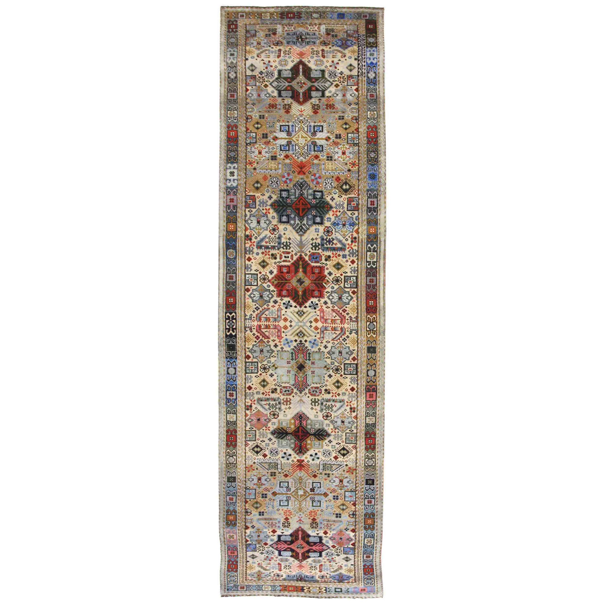 Traditional Wool Beige Handknotted Rug