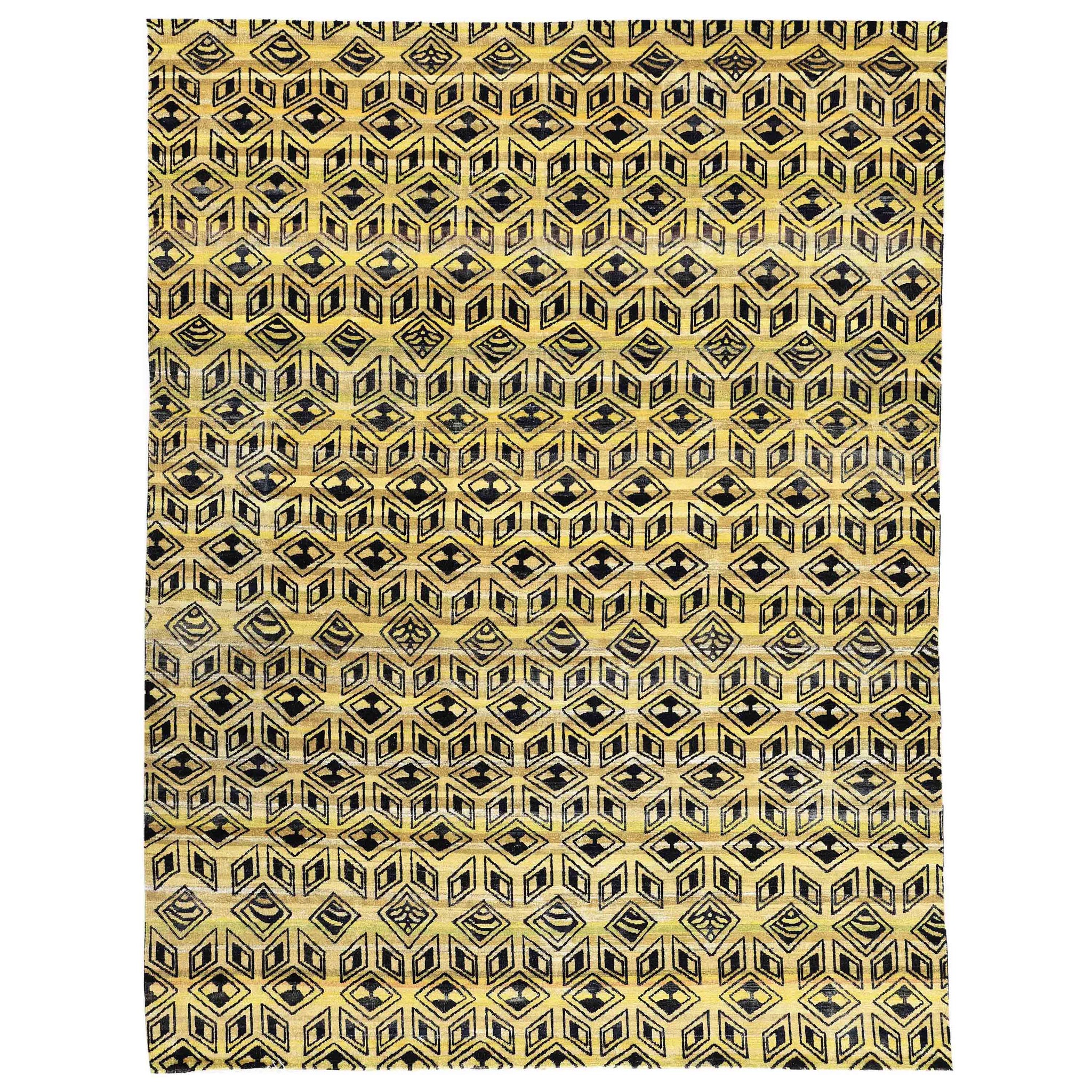 Traditional Wool Beige Handknotted Rug