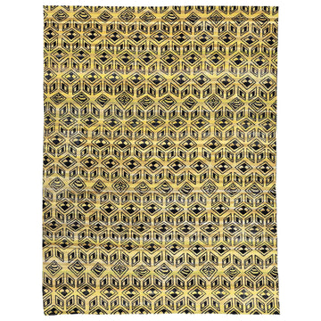 Traditional Wool Beige Handknotted Rug