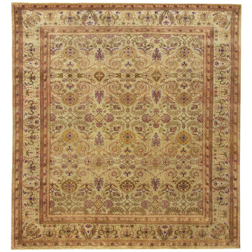 Traditional Wool Cream Handknotted Rug