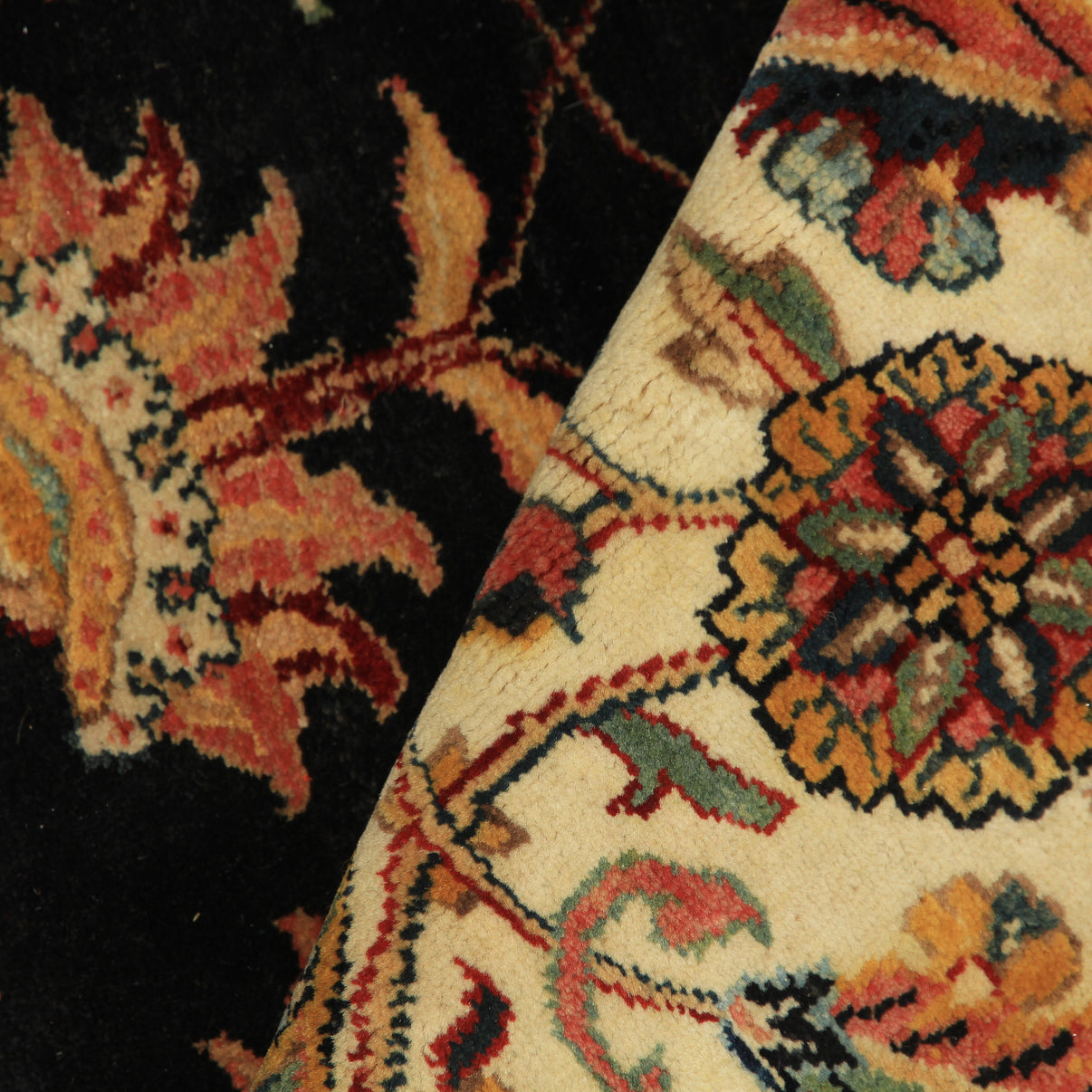Traditional Wool Black Handknotted Rug