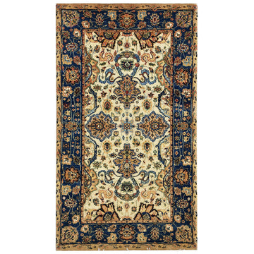 Traditional Wool Cream Handknotted Rug